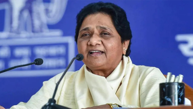 బీఎస్పీ జాతీయ అధ్యక్షురాలిగా మరోసారి మాయావతి ఏకగ్రీవంగా ఎన్నిక