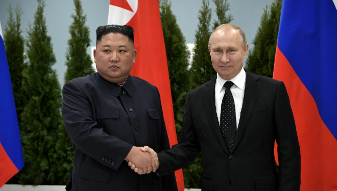 కిమ్కు పుతిన్ అదిరిపోయే గిఫ్ట్ కిమ్కు పుతిన్ అదిరిపోయే గిఫ్ట్