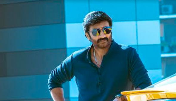 Viswam Highly Entertaining Teaser Unveiled, Theatrical Release On October 11th