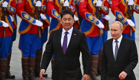 పుతిన్కు ఘన స్వాగతం పలికిన మంగోలియా…ఐసీసీ వారెంట్ బేఖాతరు పుతిన్కు ఘన స్వాగతం పలికిన మంగోలియా…ఐసీసీ వారెంట్ బేఖాతరు