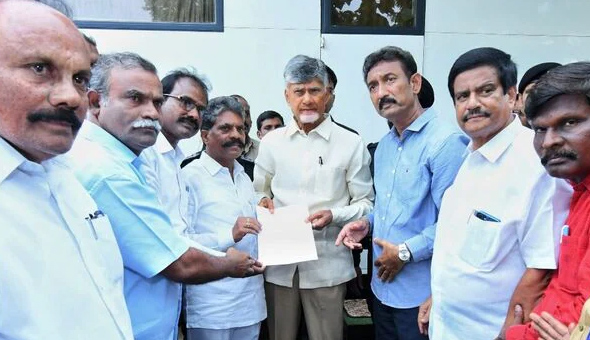 రూ.120 కోట్లు విరాళం ప్రకటించిన ఏపీ ఉద్యోగులు