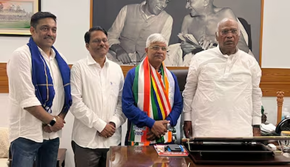 ఆప్‌కు షాక్‌.. కాంగ్రెస్‌లోకి సీనియర్‌ ఎమ్మెల్యే