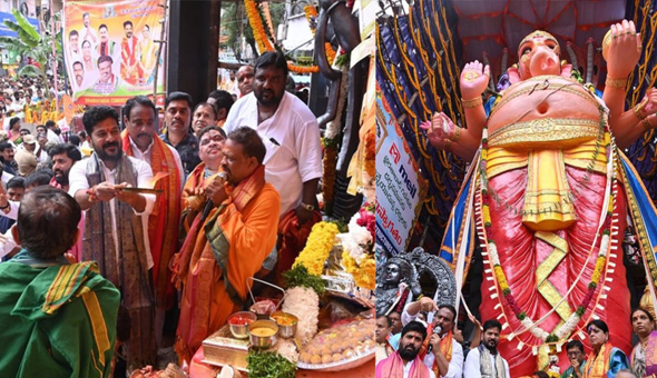 ఖైరతాబాద్‌ మహాగణపతికి సీఎం రేవంత్‌ పూజలు