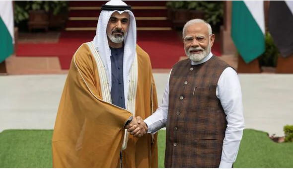 భారత్‌-యూఏఈ మధ్య  4 కీలక ఒప్పందాలు.. యువరాజుతో మోదీ చర్చలు