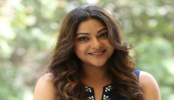 ‘భలే ఉన్నాడే’లో స్ట్రాంగ్ విమెన్ క్యారెక్టర్ చేశాను  : అభిరామి