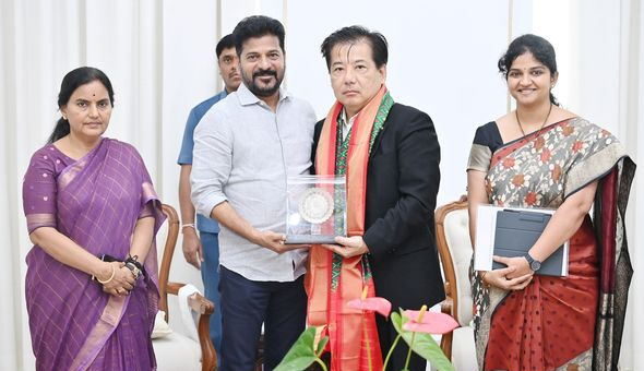 ముఖ్యమంత్రి రేవంత్ రెడ్డి తో జపాన్‌ కాన్సుల్‌ జనరల్‌ భేటీ