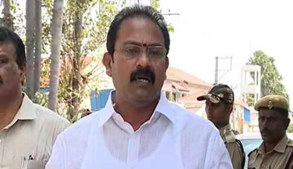 మాజీ డిప్యూటీ సీఎంపై చీటింగ్ కేసు పెట్టిన మహిళ..