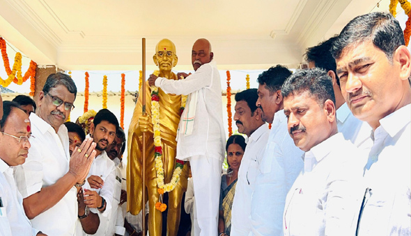 వారికి టికెట్లే కాదు.. ఏ పదవులూ ఇవ్వబోము : ప్రేమ్‌ సాగర్‌