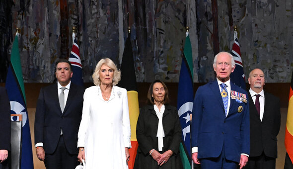 ఆస్ట్రేలియా పార్లమెంట్లో బ్రిటన్ రాజుకు అవమానం! ఆస్ట్రేలియా పార్లమెంట్లో బ్రిటన్ రాజుకు అవమానం!