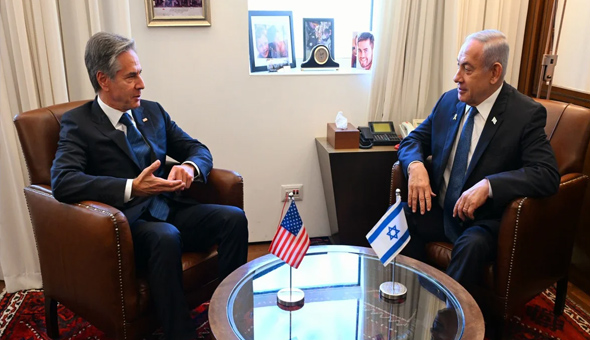 ఇజ్రాయెల్కు ఆంటోనీ బ్లింకెన్ సలహా.. బందీలను ఇంటికి ఇజ్రాయెల్కు ఆంటోనీ బ్లింకెన్ సలహా.. బందీలను ఇంటికి