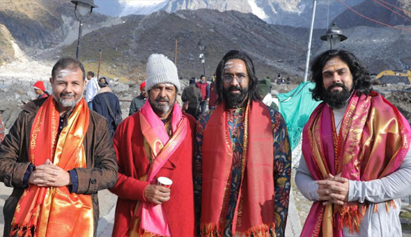 Mohan Babu, Vishnu Manchu & Team Kannappa kick off their 12 jyotirlingas visit