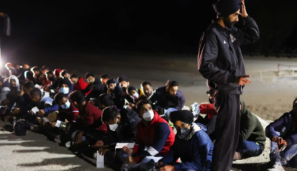 అక్రమంగా అమెరికాలోకి ప్రవేశిస్తున్న భారతీయులు… గంటకు