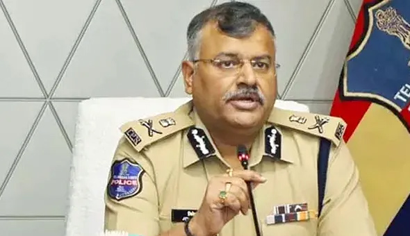 వారిపై చట్టరీత్యా చర్యలు .. తీసుకుంటామన్న డీజీపీ