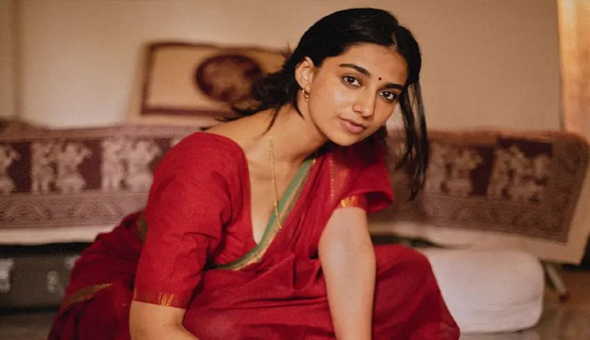 చాలా ఏళ్ల త‌ర్వాత అమ్మ‌డి ఖాతాలో హిట్