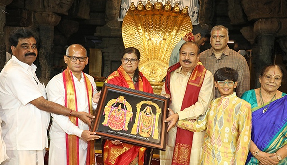 టీటీడీ ధర్మకర్తల మండలి సభ్యులుగా మరో ముగ్గురి ప్రమాణం