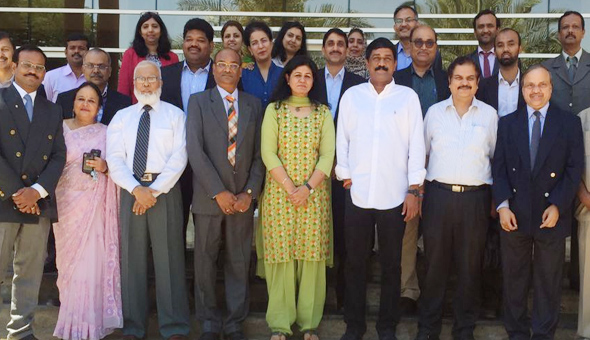 వారి సమస్యల పరిష్కారానికి కృషి : గంటా శ్రీనివాస్ వారి సమస్యల పరిష్కారానికి కృషి : గంటా శ్రీనివాస్