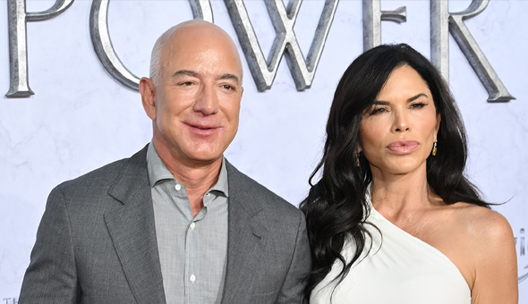 మళ్లీ పెళ్లి చేసుకున్న జెఫ్ బెజోస్… వచ్చే నెల్లోనే వెడ్డింగ్! మళ్లీ పెళ్లి చేసుకున్న జెఫ్ బెజోస్… వచ్చే నెల్లోనే వెడ్డింగ్!