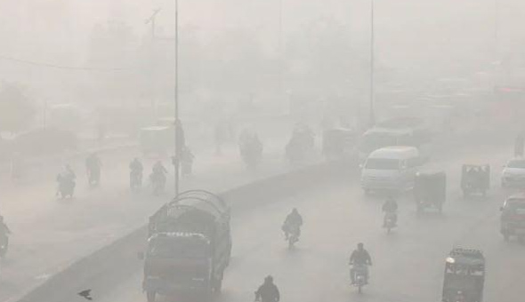 కాలుష్యం కాటుతో పాకిస్తాన్ విలవిల… కాలుష్యం కాటుతో పాకిస్తాన్ విలవిల…