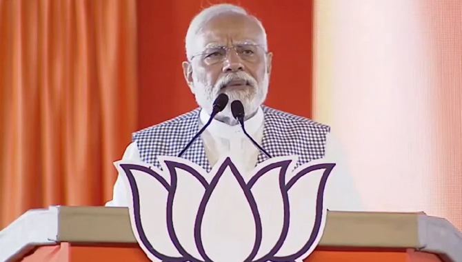 ప్రధాని మోదీ ప్రయాణించే ఎయిర్‌క్రాఫ్ట్‌లో సాంకేతిక సమస్య