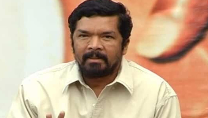 ముఖ్యమంత్రిపై అసత్య ప్రచారం.. పోసానిపై సీఐడీ కేస్..