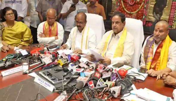 తిరుమలలో సామాన్య భక్తులకే పెద్దపీట.. క్లారిటీ ఇచ్చిన టీటీడీ చైర్మన్..