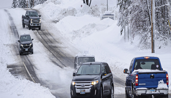 అమెరికాకు బాంబ్ సైక్లోన్ ముప్పు అమెరికాకు బాంబ్ సైక్లోన్ ముప్పు
