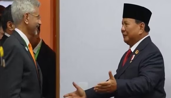 జీ20 శిఖరాగ్ర సదస్సులో ఆసక్తికర సంఘటన జీ20 శిఖరాగ్ర సదస్సులో ఆసక్తికర సంఘటన