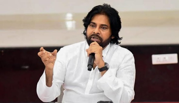 Pawan Kalyan: సంతోషించే సమయమా ఇది?.. ఫ్యాన్స్‌పై పవన్ సీరియస్!