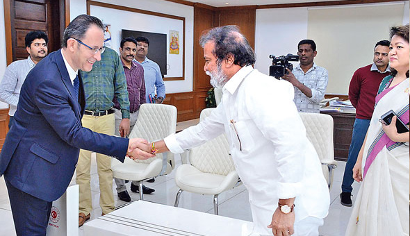 మంత్రి దామోదర్‌ను కలిసిన తుర్కియే రాయబారి