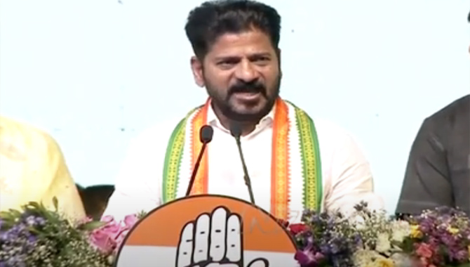 Revanth reddy: రేవంత్ స్పీచ్ అద్భుతహాః , కాంగ్రెస్ సీనియర్లు కుష్.. !