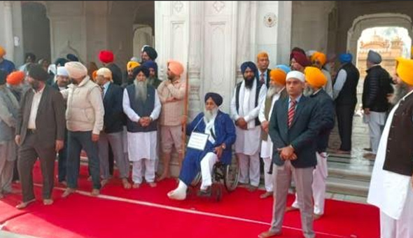 Sukhbir singh badal: సుఖ్ బీర్ సింగ్ బాదల్ పై కాల్పులు.. గోల్డెన్ టెంపుల్ లో కాల్పుల కలకలం…