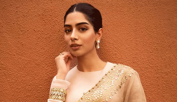 Kushi Kapoor: చీర‌లో ఆక‌ర్షిస్తున్న ఖుషి క‌పూర్